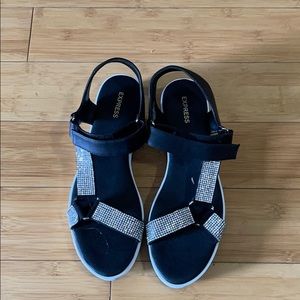 Express sandles